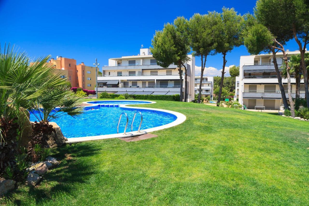 Uhc Salou Villa Family Complex Exterior foto